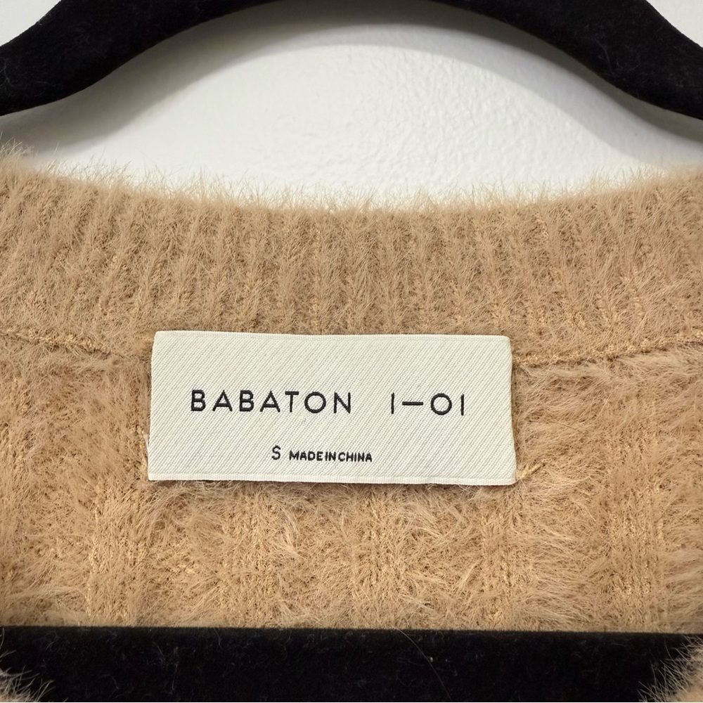 Aritzia Babaton Ulmann V-Neck Sweater Tan Fuzzy Chunky Ribbed Knit Sz S - Picture 7 of 13